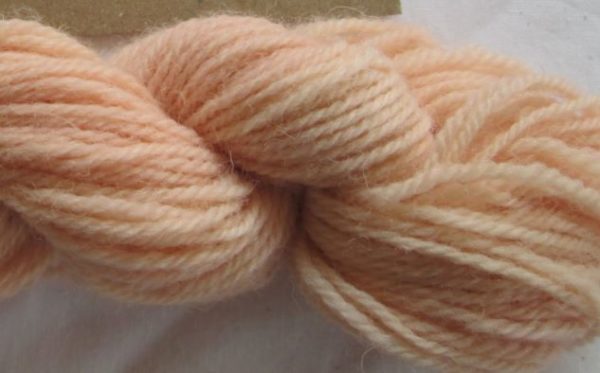 Pale Salmon Pink Double Knit British Romney Wool Yarn